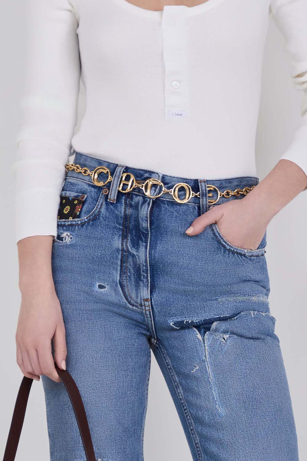 תמונת כל הלוק של חגורת שרשרת